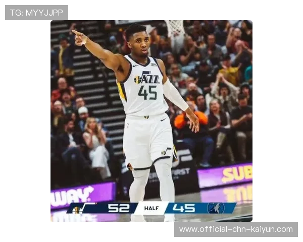 唐斯篮下勾手命中，森林狼在主场展现霸气